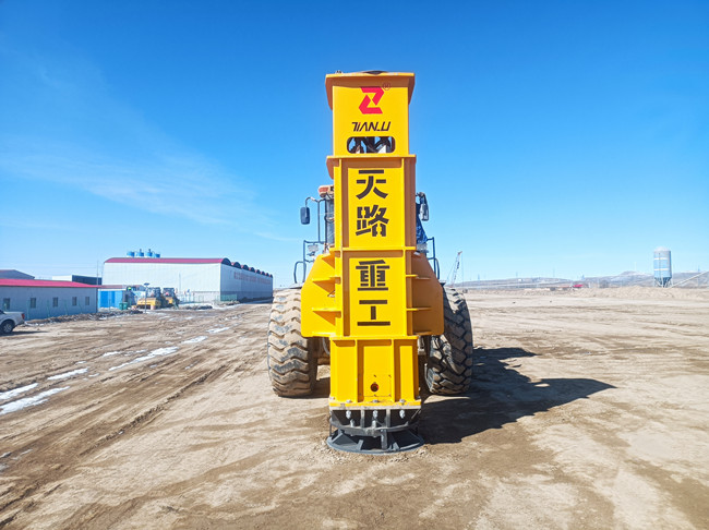 高速液壓夯實(shí)機(jī)如何進(jìn)行地基補(bǔ)強(qiáng)？